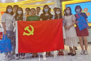 用“热血”传递爱心，华体会体育·（中国）官方登录入口集团开展爱心献血活动